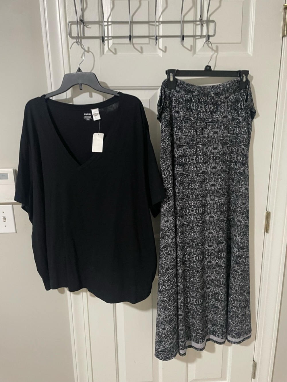 3x Lularoe maxi skirt black & white with Kiabi nwt top shirt sleeves nwt